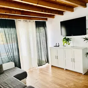 Dakota's House , La Laguna (Tenerife) España
